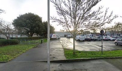 Centre De Vaccination-Saint-Brieuc-Centre Éphémère Beaufeuillage 1 (Accès Pmr), Laboratoire d'Analyses à Saint-Brieuc