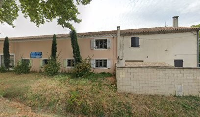 Centre De Vaccination Covid-19-Alpillium Saint Remy De Provence/Cpts Pays D'Arles, Laboratoire d'Analyses à Saint-Rémy-de-Provence