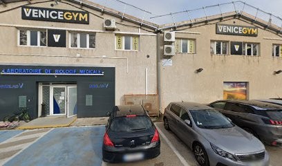 Centre De Dépistage Covid-19, Laboratoire d'Analyses à Trets