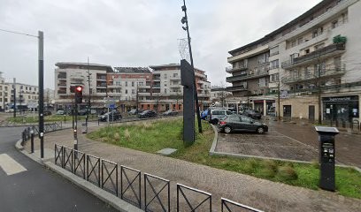 Centre De Dépistage Covid-19, Laboratoire d'Analyses à Montfermeil