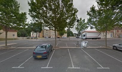 Centre de Vaccination Covid-19-Salle Polyvalente Vic-Fezensac, Laboratoire d'Analyses à Vic-Fezensac