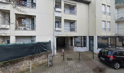 Centre de Vaccination de Vénissieux-Comité Départemental D’Hygiène Sociale (C.d.h.s.), Laboratoire d'Analyses à Vénissieux