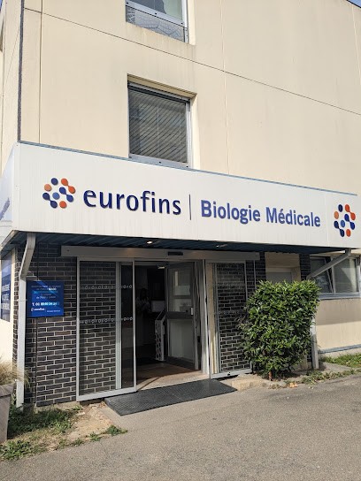 Medical laboratory analysis of the Pyramids, Laboratoire d'Analyses à Maurepas