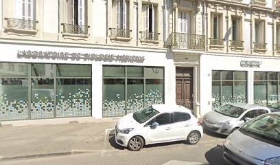 Micol Bruno, Laboratoire d'Analyses à Saint-Chamond