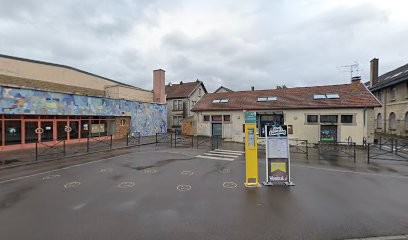 Centre De Vaccination COVID 19-Grand Centre 70, Laboratoire d'Analyses à Vesoul