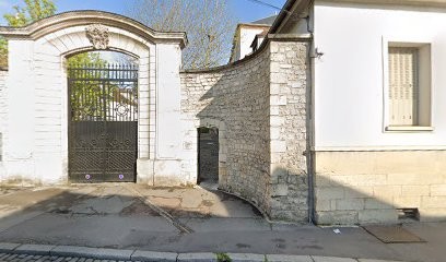 Centre De Dépistage Covid-19, Laboratoire d'Analyses à Senlis