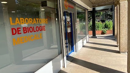 Laboratory Unilabs Biopath - République, Laboratoire d'Analyses à Maisons-Alfort
