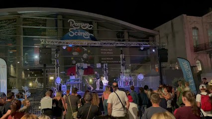 Centre De Vaccination De Romans Sur Isère-Salle Des Cordeliers, Laboratoire d'Analyses à Romans-sur-Isère