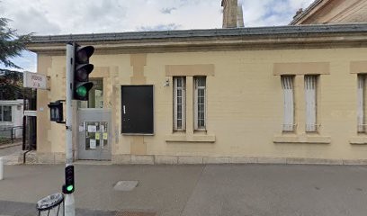 Centre de Vaccination Cash de Nanterre, Laboratoire d'Analyses à Nanterre