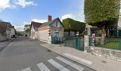 Centre De Vaccination COVID-19-Nuits Saint Georges-Maison De Nuits, Laboratoire d'Analyses à Nuits-Saint-Georges