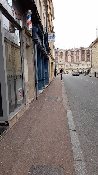 Laboratoire D'analyses Medicales, Laboratoire d'Analyses à Saint-Germain-en-Laye