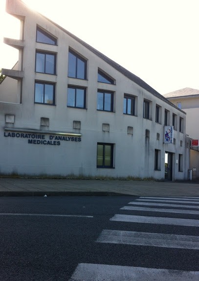 LABOUEST Laboratoire De Biologie Médicale, Laboratoire d'Analyses à Saint-Barthélemy-d'Anjou