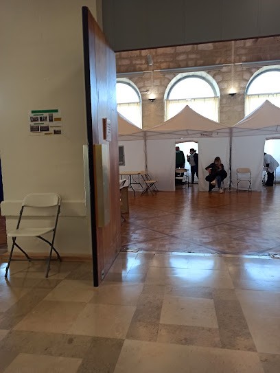 Centre de Vaccination Covid-19-Centre de Rochefort, Laboratoire d'Analyses à Rochefort