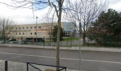 Centre De Dépistage Covid-19, Laboratoire d'Analyses à Stains